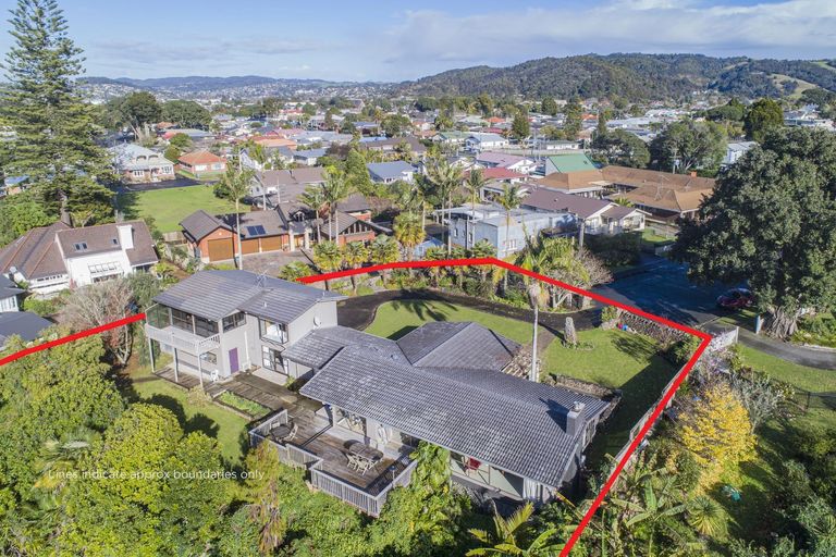 Photo of property in 116 Hatea Drive, Regent, Whangarei, 0112