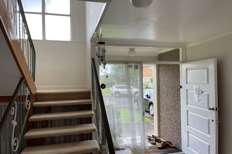 Photo of property in 7 Sea Spray Drive, Bucklands Beach, Auckland, 2012