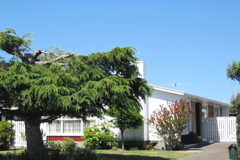 Photo of property in 12 Te Rama Place, Wainoni, Christchurch, 8061