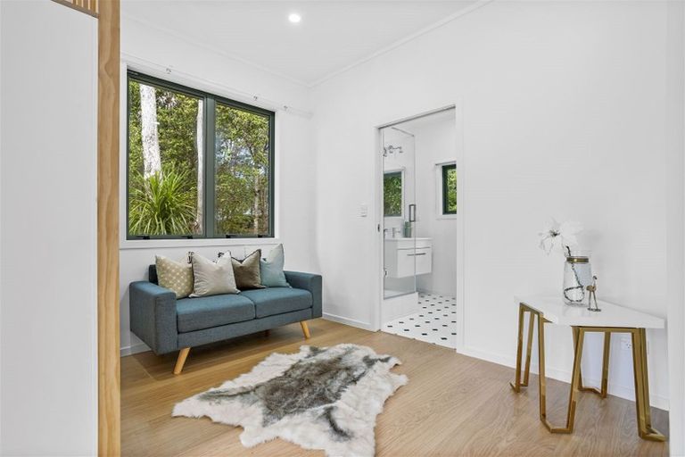 Photo of property in 60a Kaurilands Road, Titirangi, Auckland, 0604