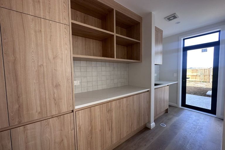 Photo of property in 12 Catalina Avenue, Rosehill, Papakura, 2113