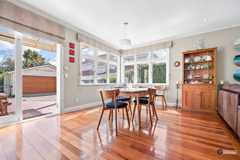 Photo of property in 5-7 Mahoe Street, Eastbourne, Lower Hutt, 5013