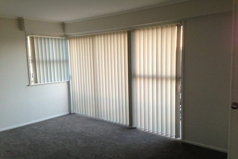 Photo of property in 16 Fairlight Place, Manurewa, Auckland, 2102