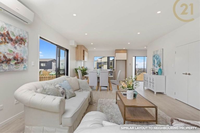 Photo of property in 10 Crestview Rise, Papakura, 2110