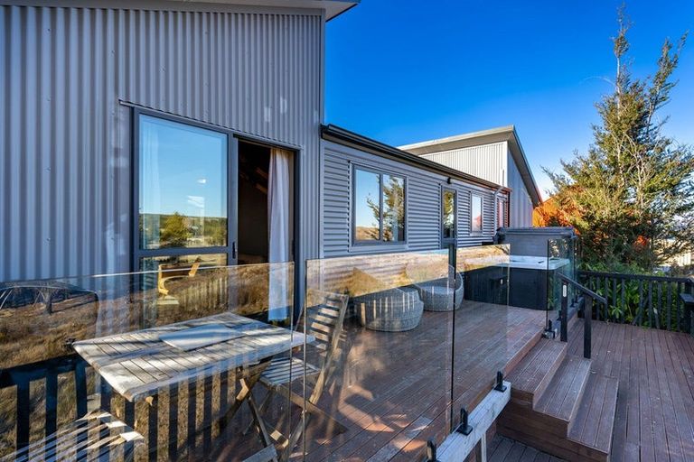 Photo of property in 76 Ohau Drive, Lake Ohau, Twizel, 9412