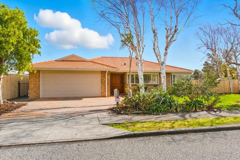 Photo of property in 2 Leigh Place, Paraparaumu Beach, Paraparaumu, 5032