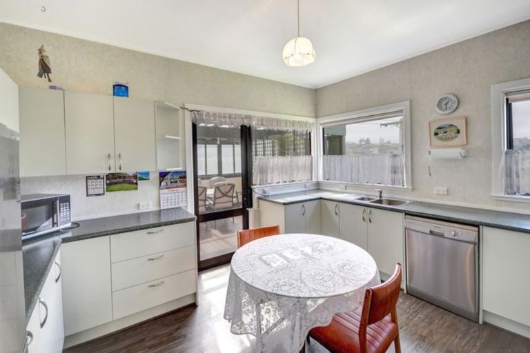 Photo of property in 10 Edinburgh Street, Green Island, Dunedin, 9018