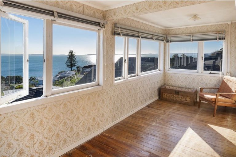 Photo of property in 12 Island View Terrace, Cockle Bay, Auckland, 2014
