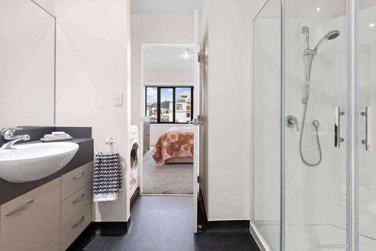 Photo of property in St Peters Apartments, 4b/192 Willis Street, Te Aro, Wellington, 6011
