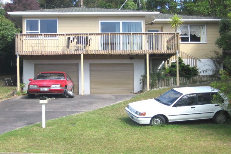 Photo of property in 3 Classic Grove, Bayview, Auckland, 0629