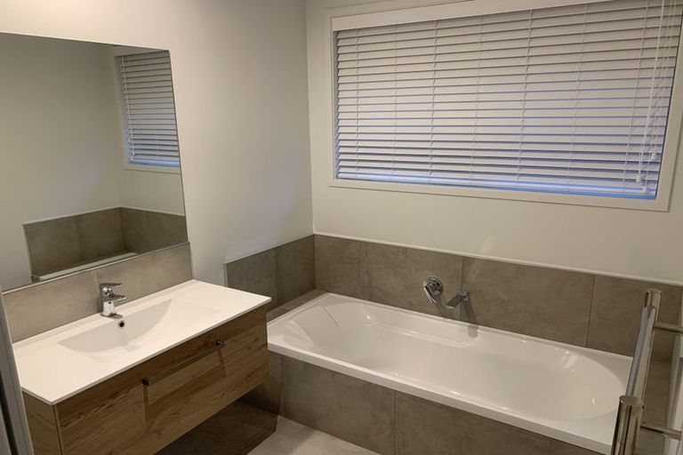 Photo of property in 97 Sentinel Avenue, Omokoroa, 3114