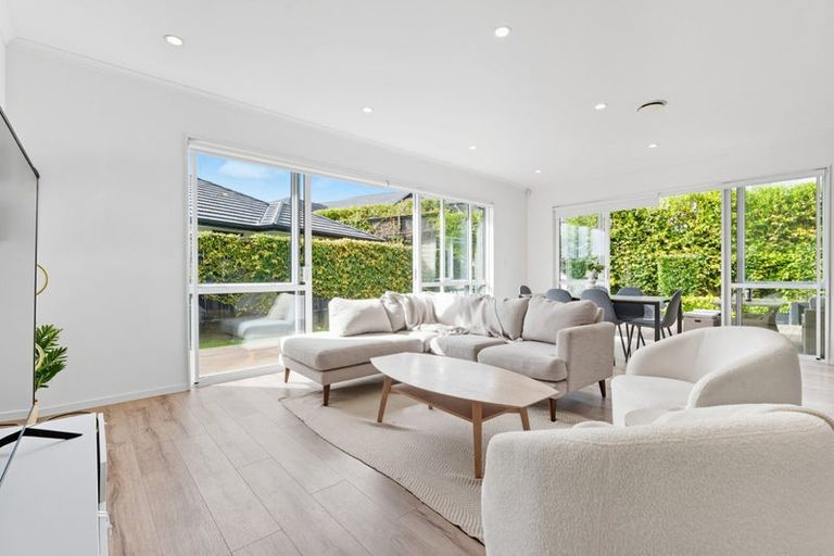 Photo of property in 3 Dida Park Drive, Kumeu, 0810