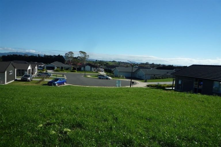 Photo of property in 8 Madeleine Place, Omokoroa, 3114