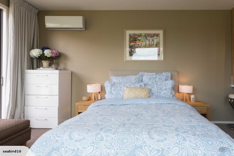 Photo of property in 2 Lindmore Lane, Lower Shotover, Queenstown, 9371