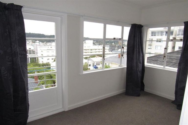 Photo of property in 4/243 The Terrace, Te Aro, Wellington, 6011