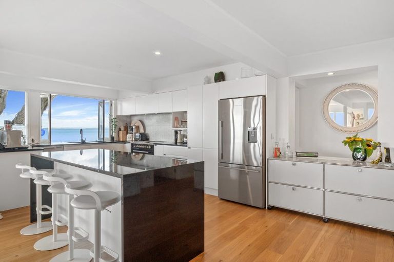 Photo of property in 2/259 Hurstmere Road, Takapuna, Auckland, 0622