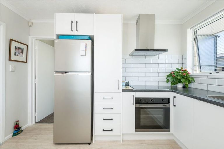 Photo of property in 1/47 Kawau Crescent, Bromley, Christchurch, 8062