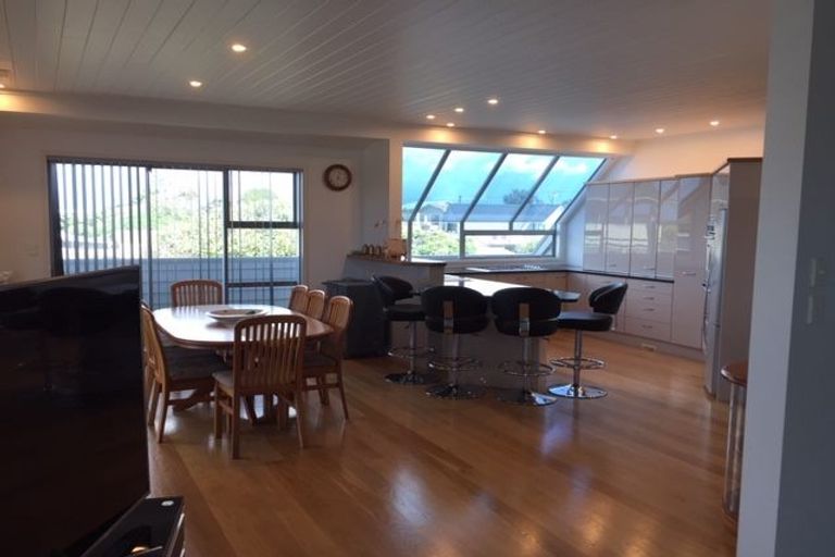 Photo of property in 106b Karewa Parade, Papamoa Beach, Papamoa, 3118