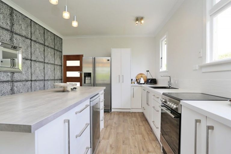 Photo of property in 43 Home Street, Winton, 9720