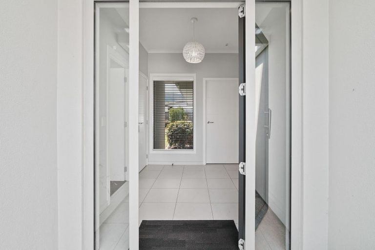 Photo of property in 48 Curtis Street, Stoke, Nelson, 7011