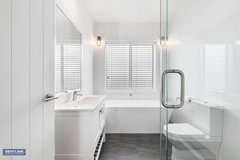 Photo of property in 14 Astelia Lane, Papamoa Beach, Papamoa, 3118