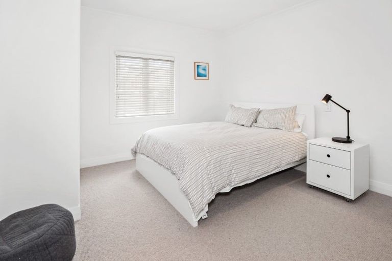 Photo of property in 58 Pitau Road, Mount Maunganui, 3116