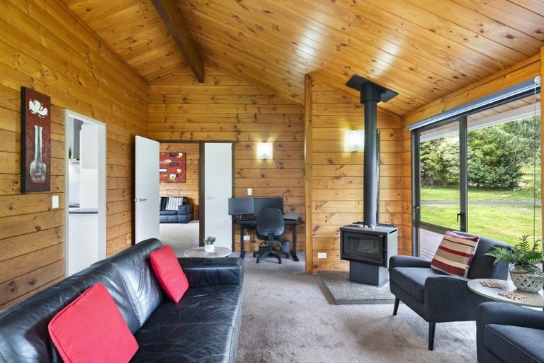 Photo of property in 194 Skyhigh Road, Hunua, Papakura, 2583