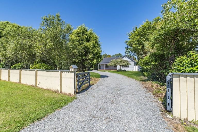 Photo of property in 26 Taumutu Road, Southbridge, 7602