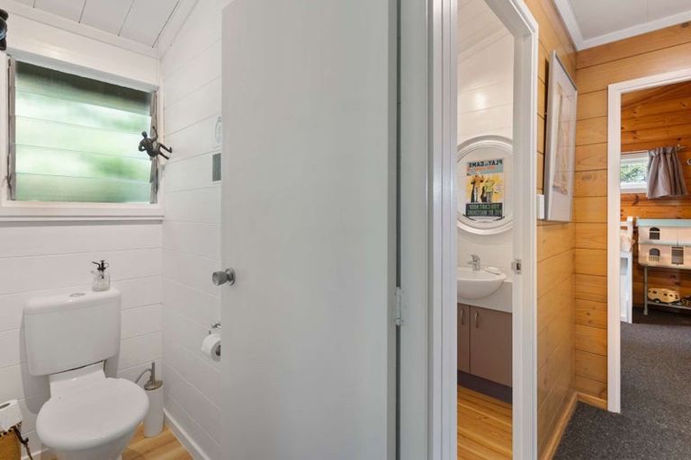 Photo of property in 417 Avonhead Road, Avonhead, Christchurch, 8042