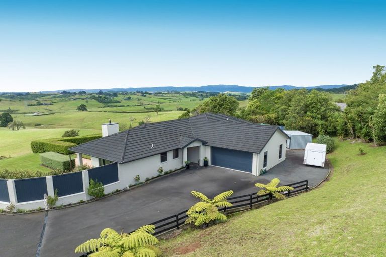 Photo of property in 5 Medhurst Road, Bombay, 2675