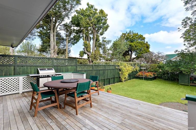 Photo of property in 19 Watling Street, Mount Eden, Auckland, 1024