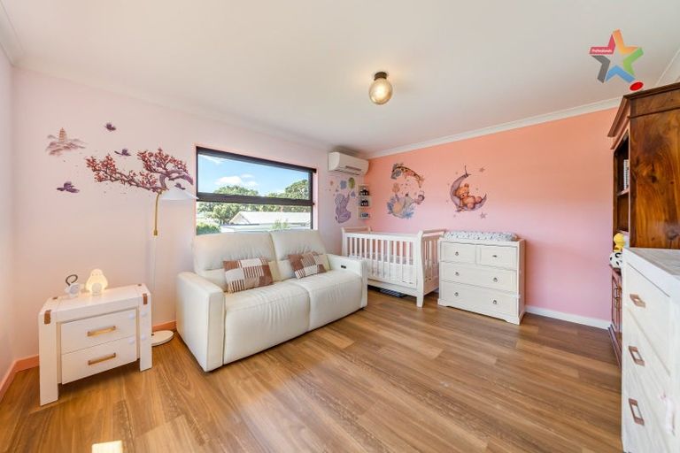 Photo of property in 8a Glen Iris Grove, Woburn, Lower Hutt, 5010