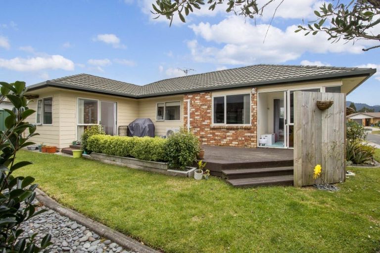 Photo of property in 11 Donegal Place, Katikati, 3129