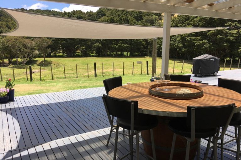 Photo of property in 482 Millbrook Road, Waipu, 0582