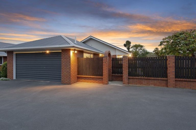 Photo of property in 120b Somerfield Street, Somerfield, Christchurch, 8024