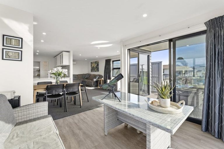 Photo of property in 972 Papamoa Beach Road, Papamoa Beach, Papamoa, 3118