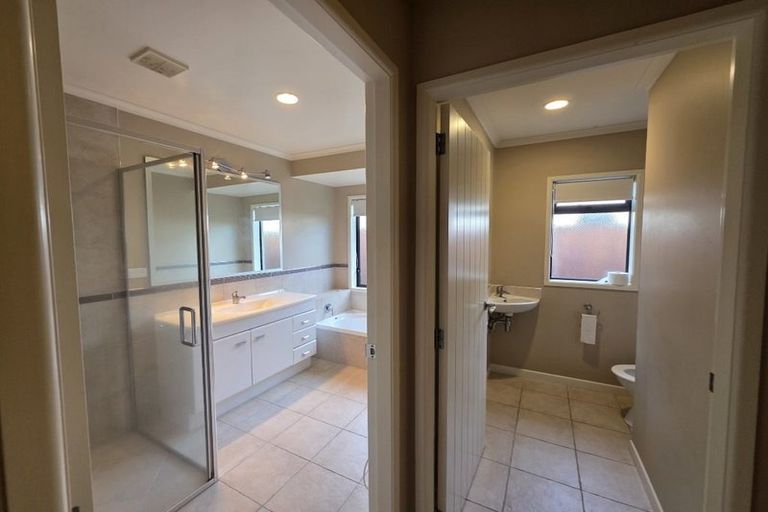 Photo of property in 35 Oriental Parade, Papamoa Beach, Papamoa, 3118