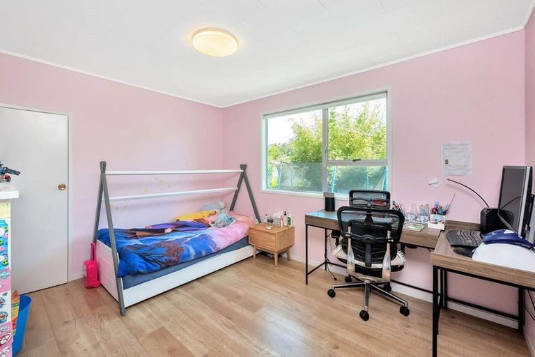Photo of property in 58 Awaruku Road, Torbay, Auckland, 0630