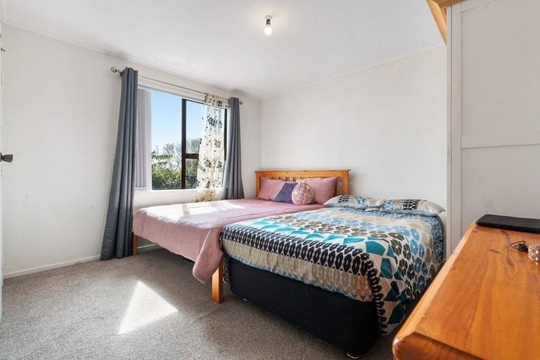 Photo of property in 1/39 Taitimu Drive, Weymouth, Auckland, 2103