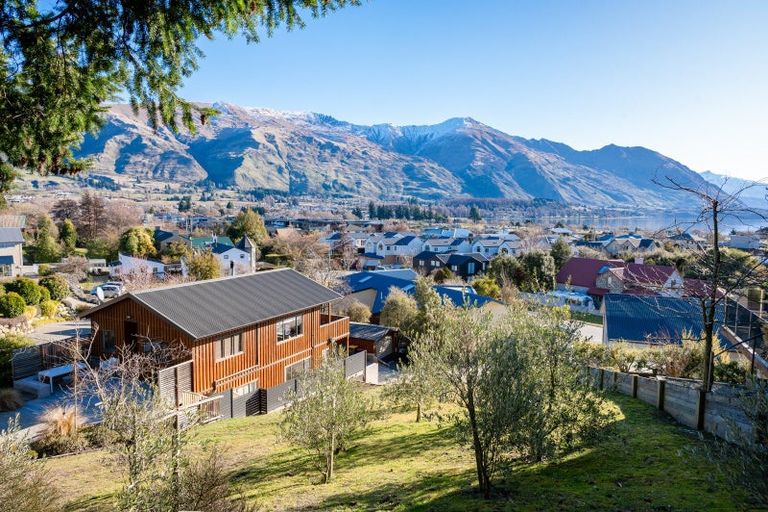 Photo of property in 4 Tenby Street, Wanaka, 9305