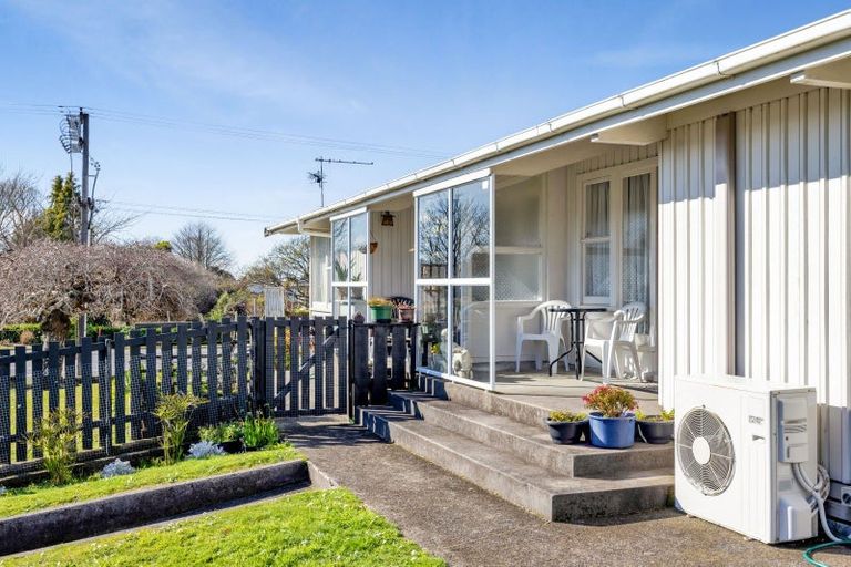 Photo of property in 49 Broadway, Stratford, 4332