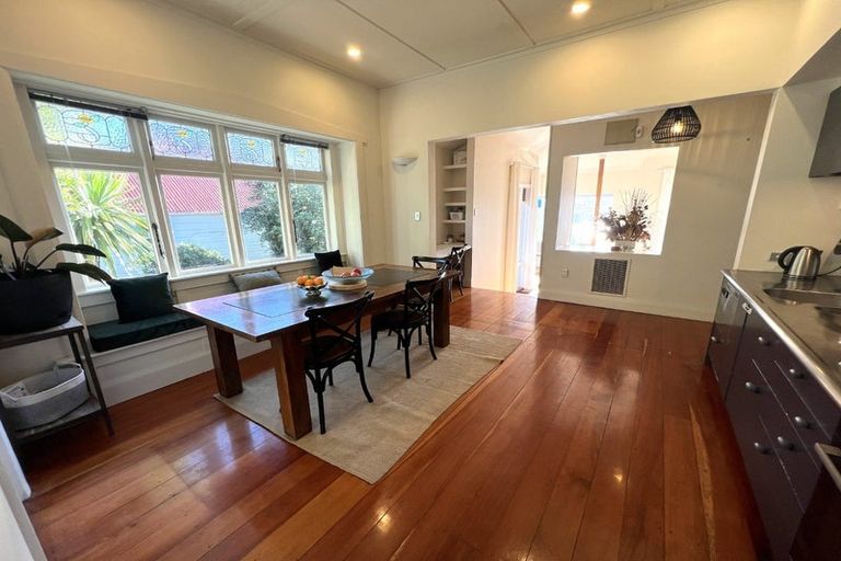 Photo of property in 11 Mcintyre Avenue, Mount Victoria, Wellington, 6011