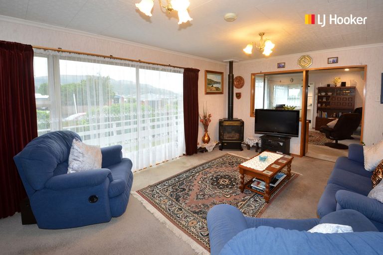 Photo of property in 303 Brockville Road, Brockville, Dunedin, 9011