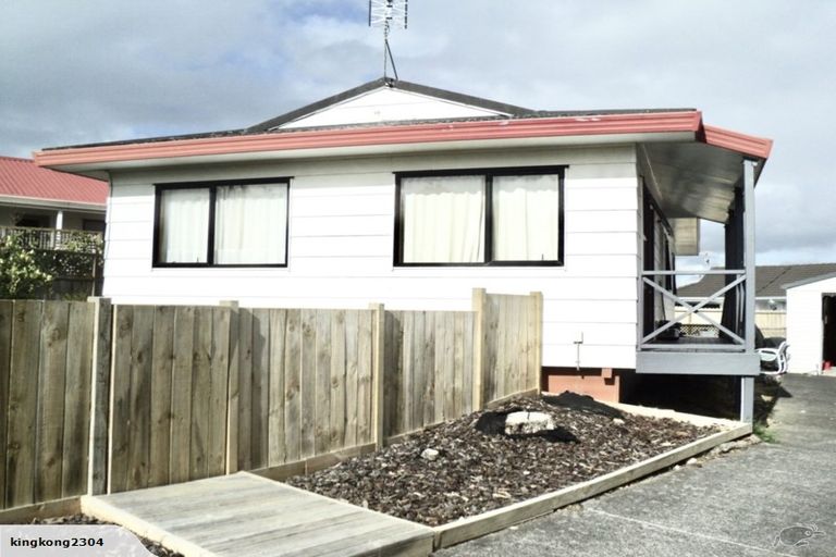 Photo of property in 7 Sandgate Avenue, Botany Downs, Auckland, 2010
