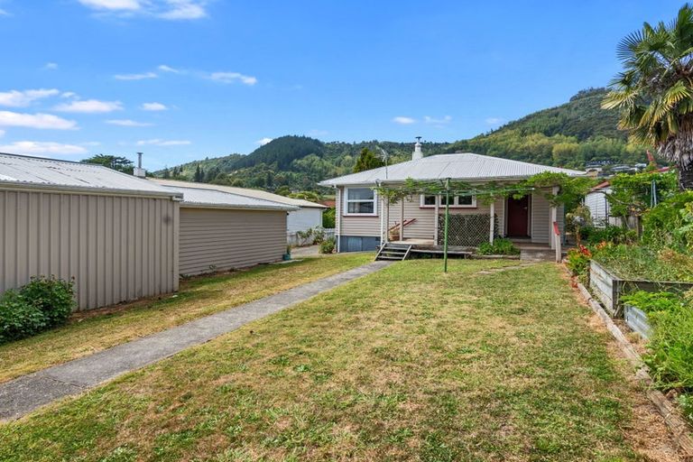 Photo of property in 168 Kawai Street South, Nelson South, Nelson, 7010