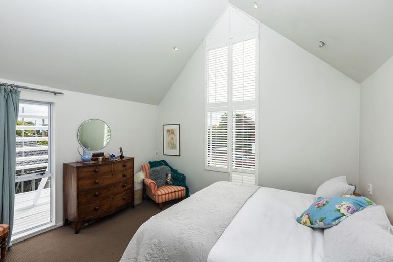 Photo of property in 74 Office Road, Merivale, Christchurch, 8014