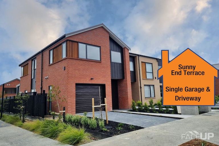 Photo of property in 2 Oma Hoiho Place, Westgate, Auckland, 0614