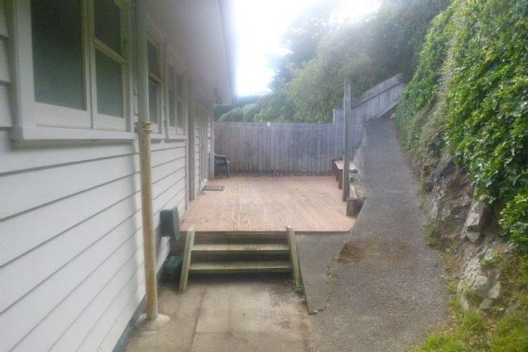 Photo of property in 33 Ahuriri Street, Strathmore Park, Wellington, 6022