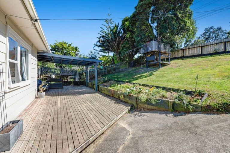 Photo of property in 245 Vipond Road, Stanmore Bay, Whangaparaoa, 0932