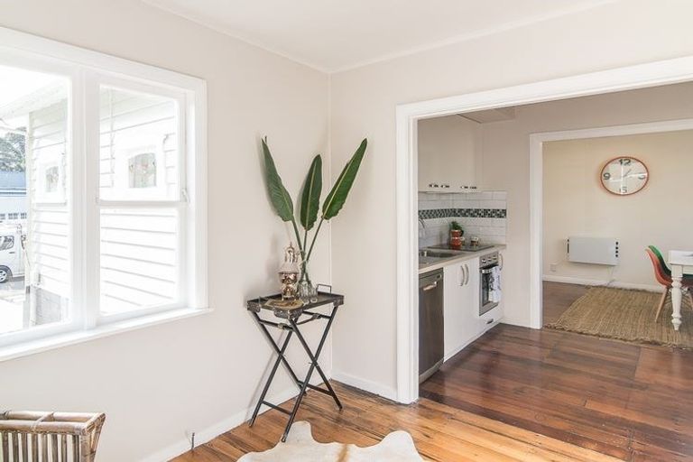 Photo of property in 33 Herald Street, Berhampore, Wellington, 6023